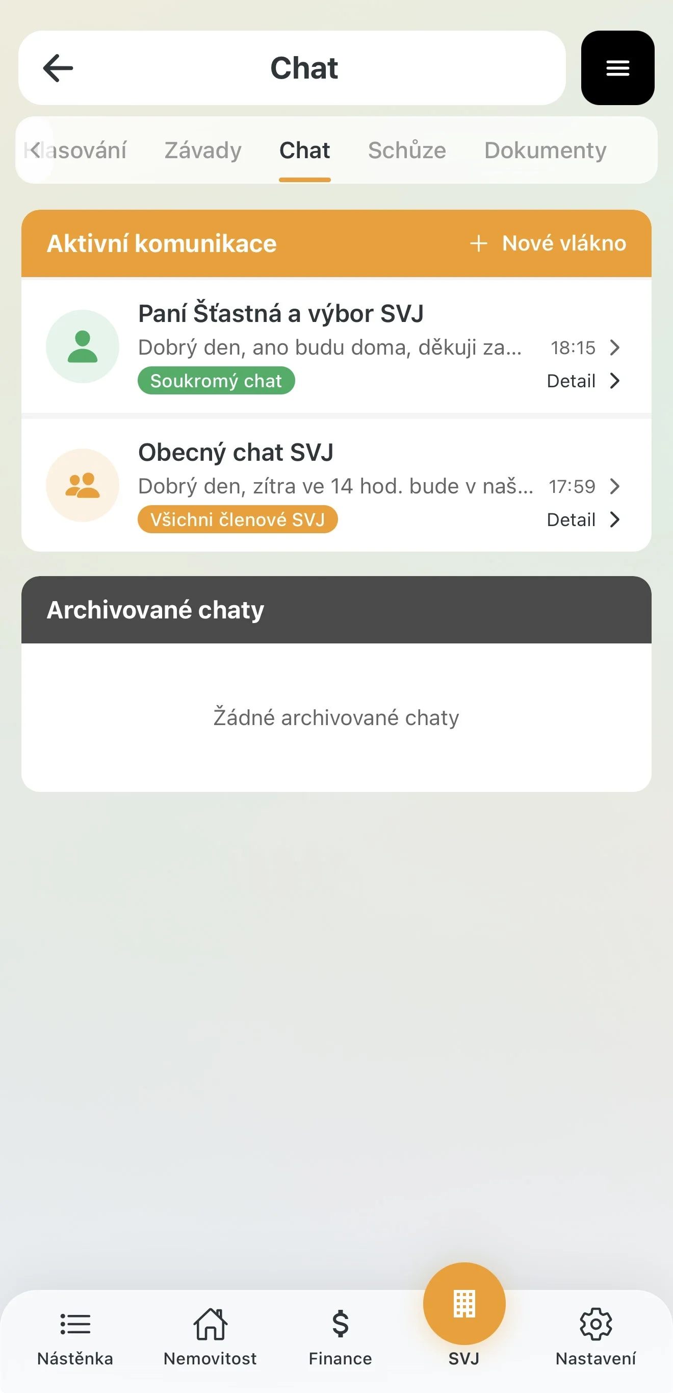 Přehled chatových vláken v záložce Chat