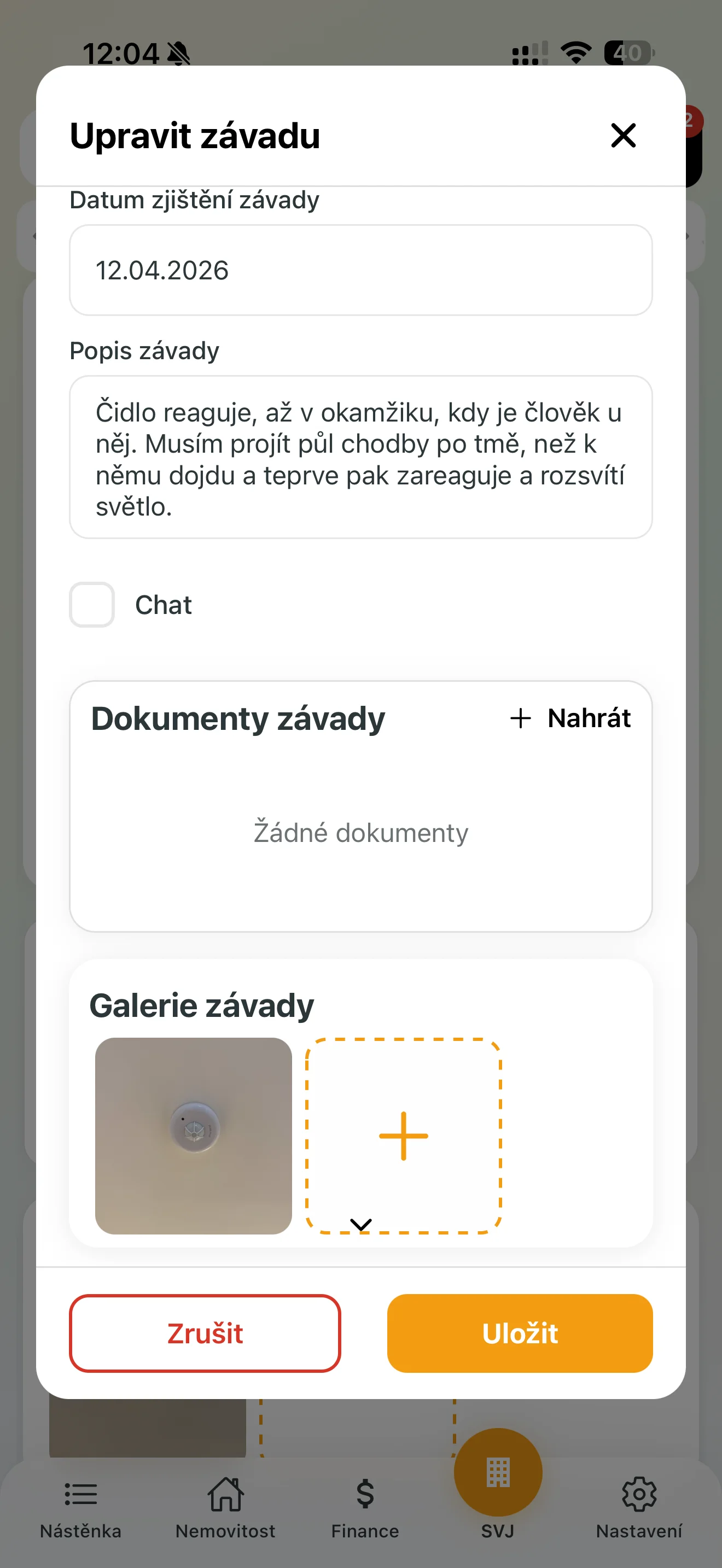 Chat přímo navázaný na konkrétní závadu